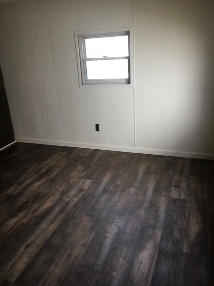 Building Photo - 1115 3rd St