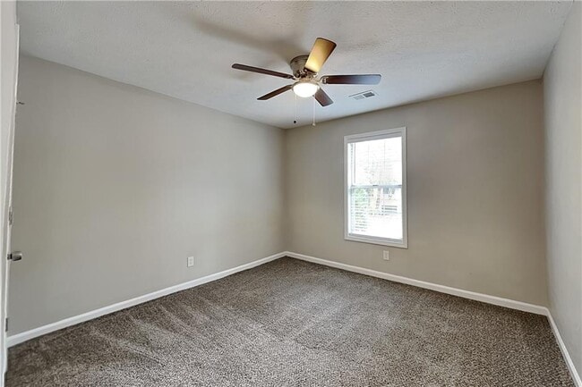 Building Photo - 1430 Steve Ct