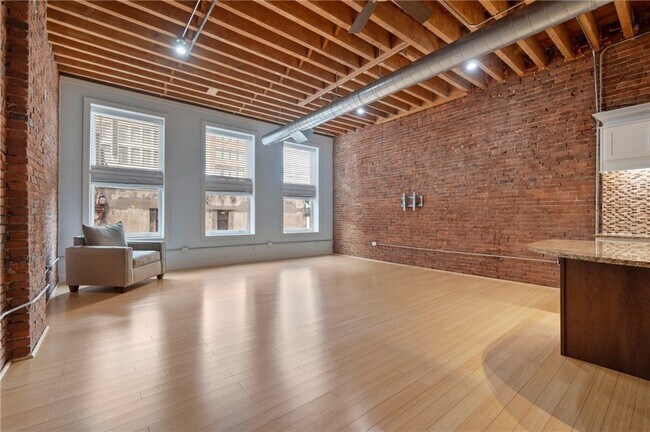 Building Photo - 951 Liberty Ave
