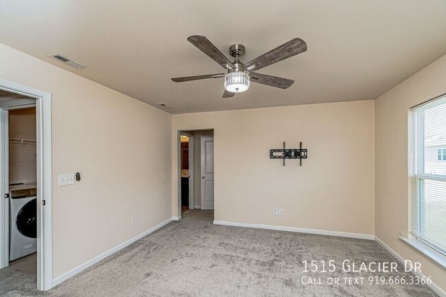 Building Photo - 1515 Glacier Dr