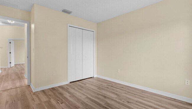 Building Photo - Single Story 3 bedroom 2 bathroom rental h...