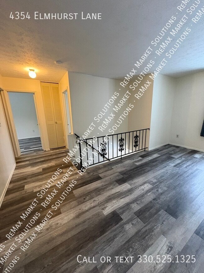 Building Photo - 4354 Elmhurst Dr