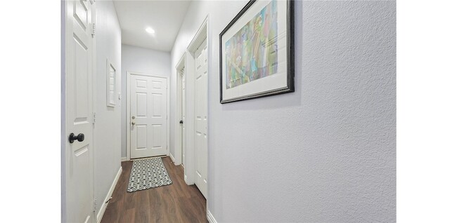 Building Photo - 7918 Ruskin Cir