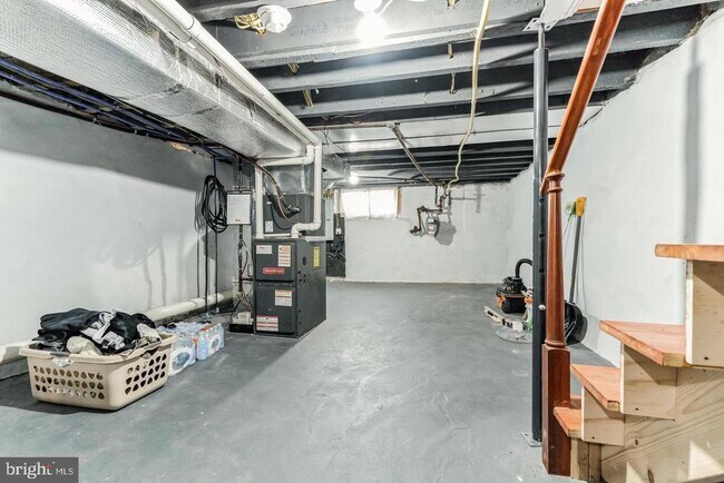 Building Photo - 2653 Jasper St