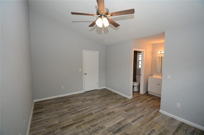 Building Photo - 107 Brunswick Ln