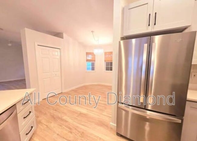 Building Photo - 126 Covington St