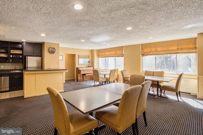 Building Photo - 11801 Rockville Pike