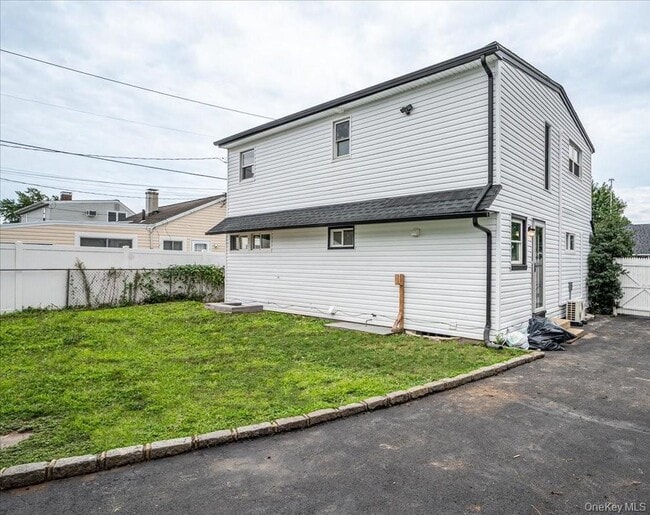 Building Photo - 54 Ketcham Ave
