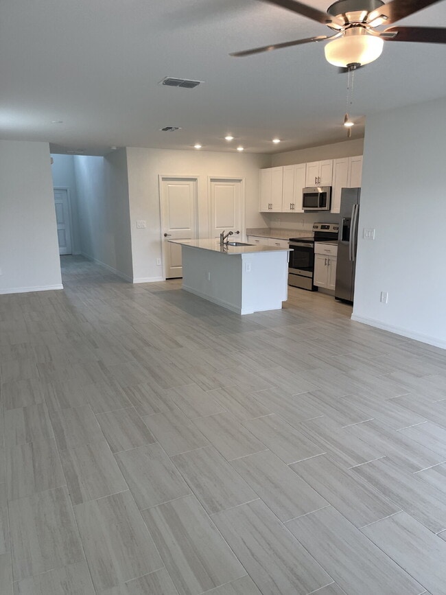 Building Photo - 11592 Radiant Shr Lp