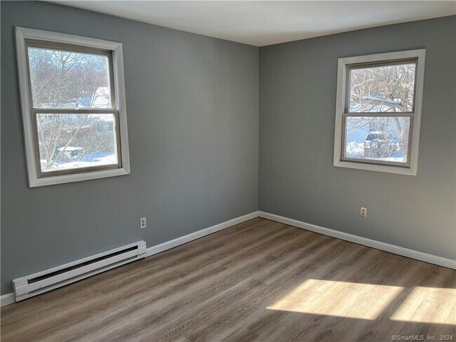 Building Photo - 117 Milwaukee Ave