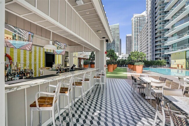 Building Photo - 1300 S Miami Ave