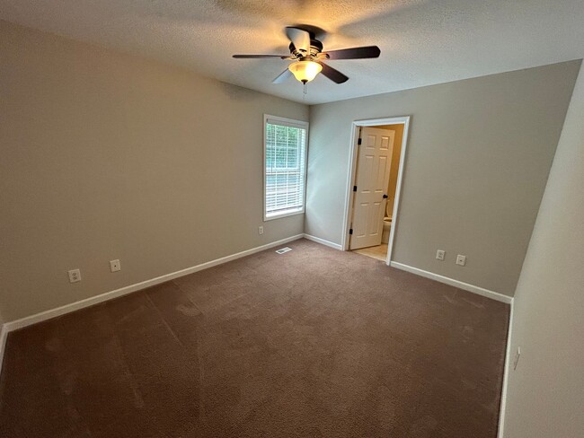 Building Photo - 2/2.5 Townhome in Cartersville- $1395