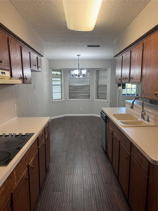 Building Photo - 7910 Jonquil Dr