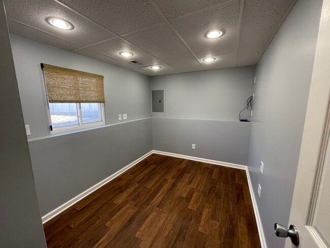 Building Photo - 144 Monterey Dr
