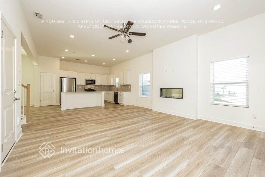 Building Photo - 3709 Marthinus Ln