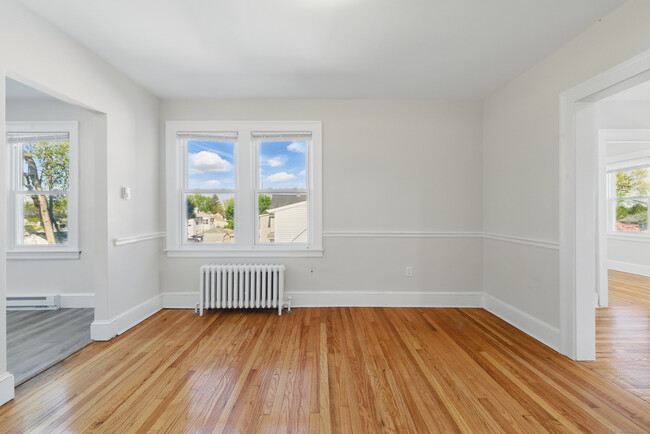 Building Photo - 128 Thomas St