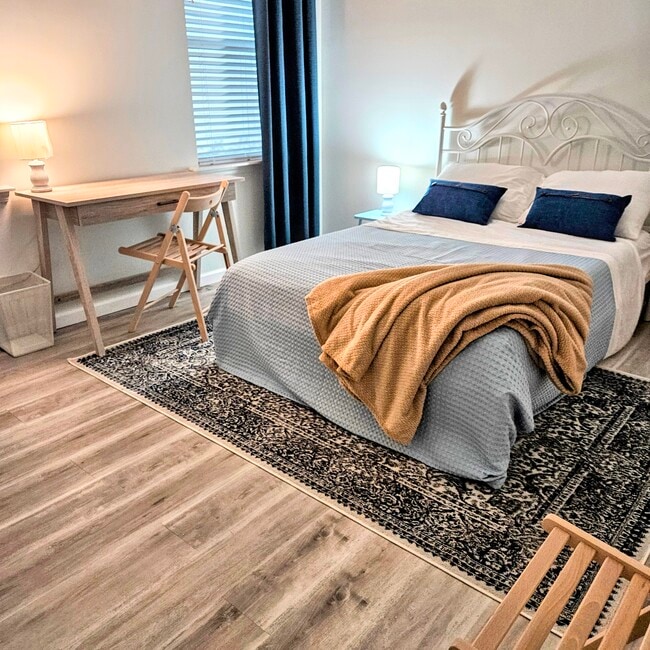 Building Photo - 253 Bella Dr