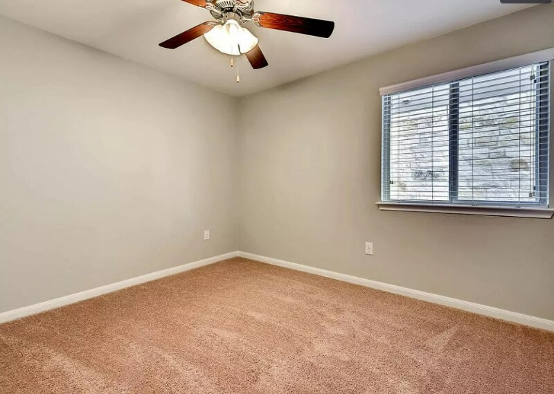 Building Photo - 2405 Muzzie Ln