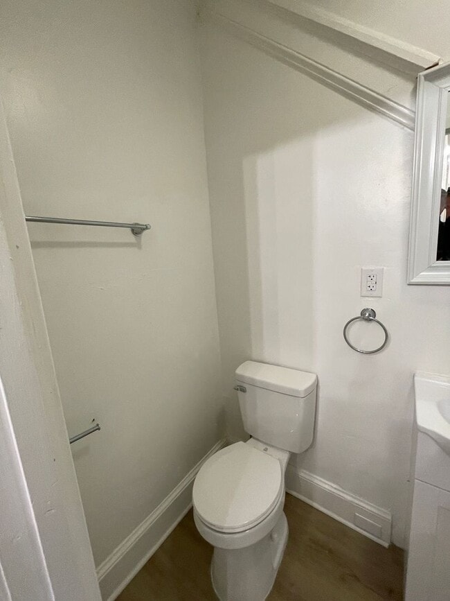 Building Photo - Beautiful 4 Bedroom, 1.5 Bath in Pottstown