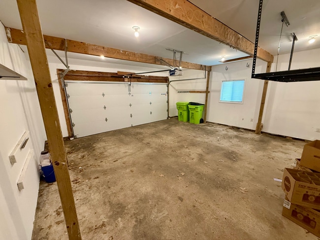 Building Photo - Union Lake Retreat – Updated 4-Bed Colonial w/ Stand-by Generator