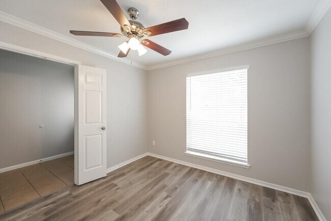 Building Photo - 2614 Elder Park Ct
