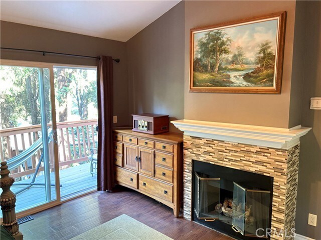 Building Photo - 743 Woodland Rd