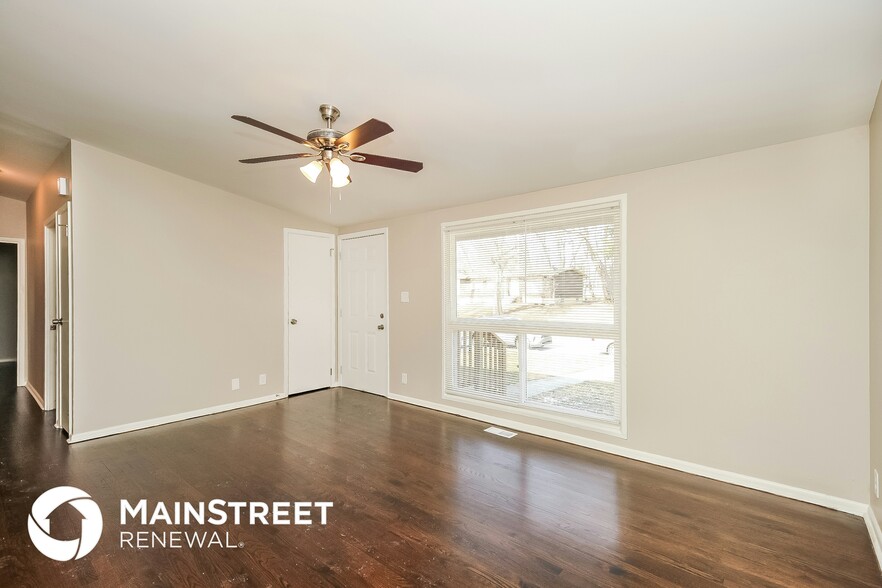 Building Photo - 8501 E 92nd St