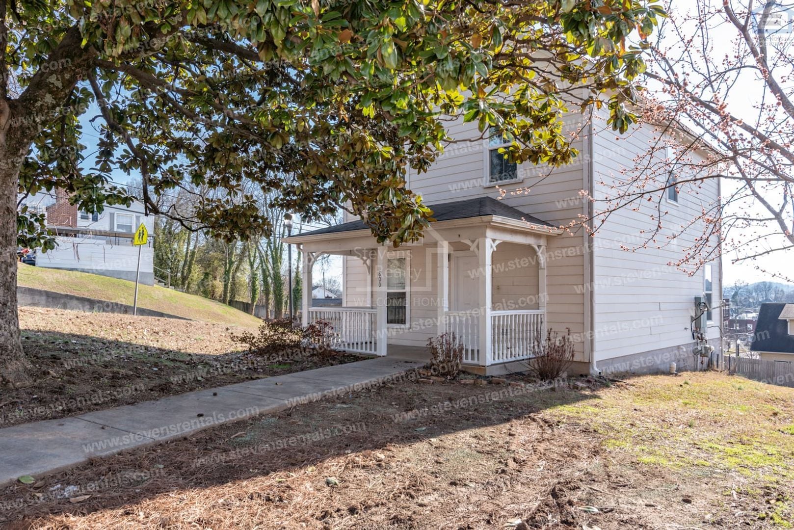 Building Photo - 800 Knoxville College Dr