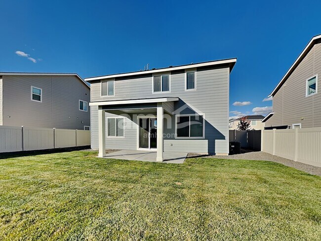 Building Photo - 1281 E Old Mesquite St