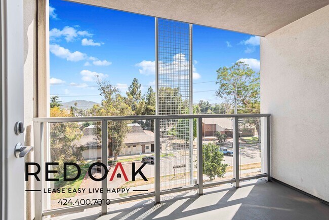 Building Photo - 11405 1/4 Chandler Blvd-405