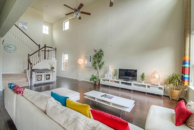 Building Photo - 4016 Tranquil Ln