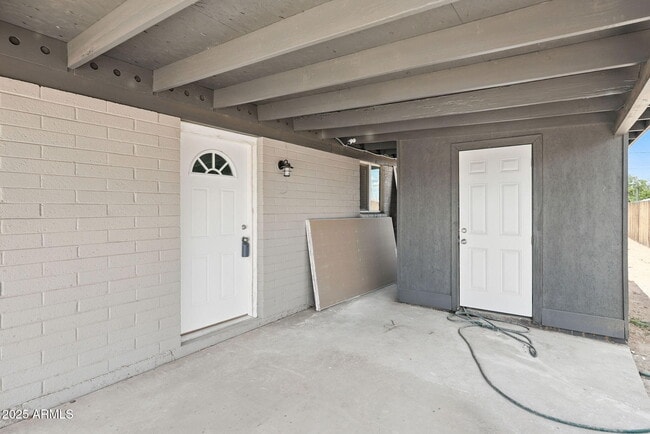Building Photo - 130 W Harding Ave