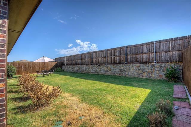 Building Photo - 1004 Basswood Ln