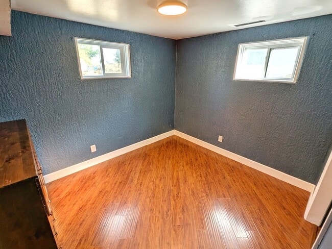 Building Photo - 2404 Monterey Rd