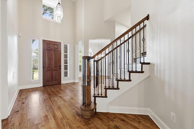 Building Photo - 1405 Salado Dr