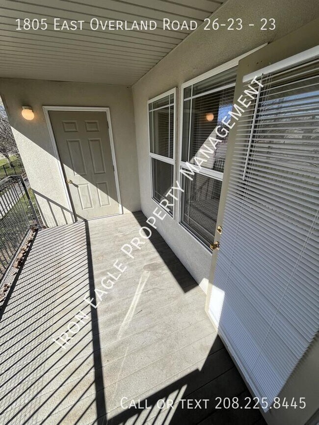 Building Photo - 1805 E Overland Rd