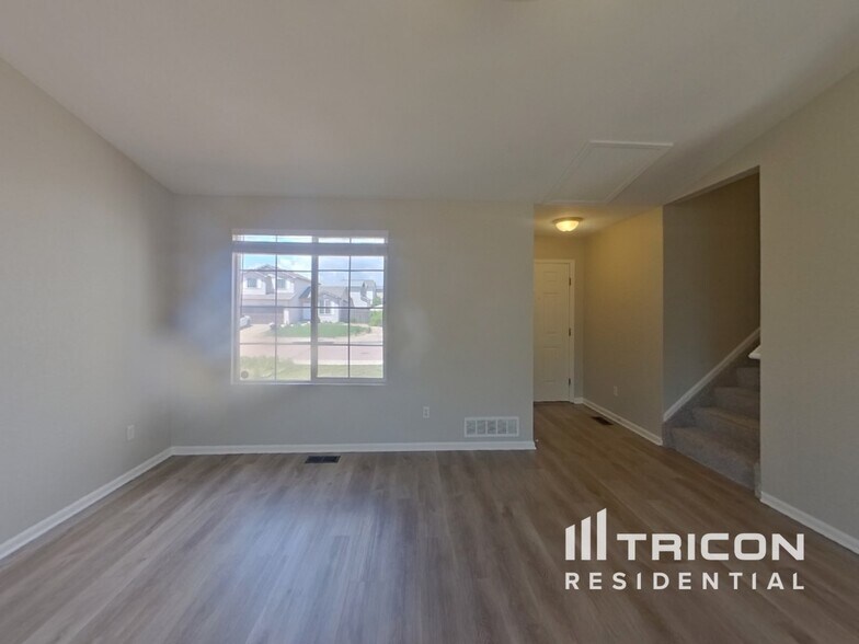 Building Photo - 1285 Lords Hill Dr