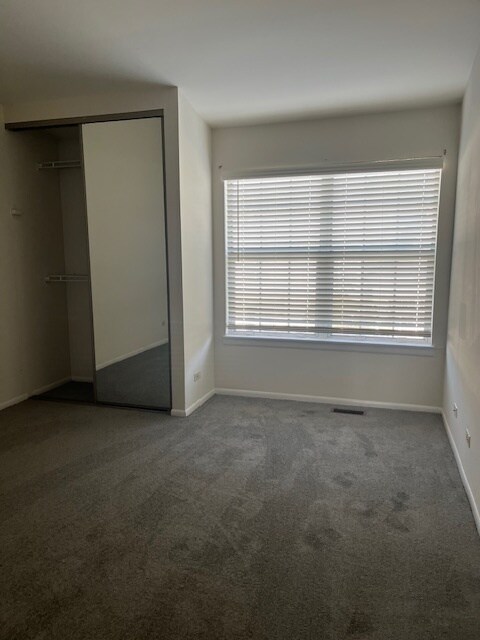 Building Photo - 839 Dracut Ln