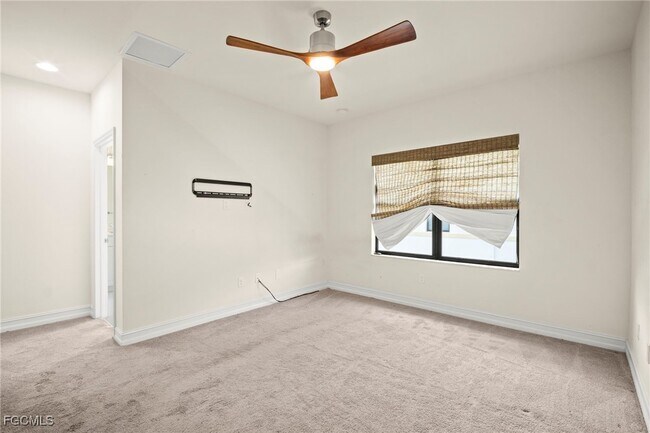 Building Photo - 15851 Portofino Springs Blvd