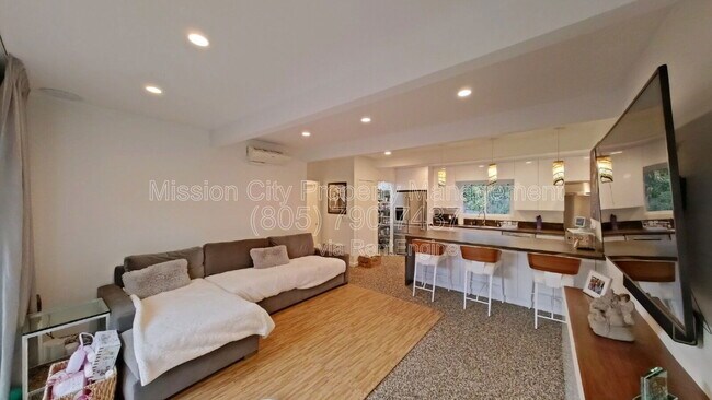 Building Photo - 5339 Berkeley Rd