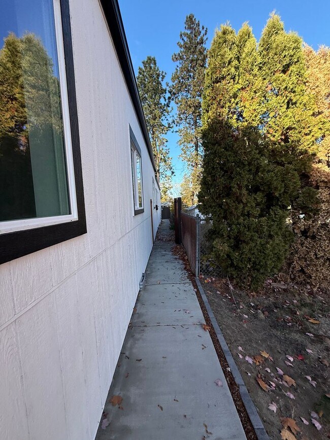 Building Photo - New Build Duplex