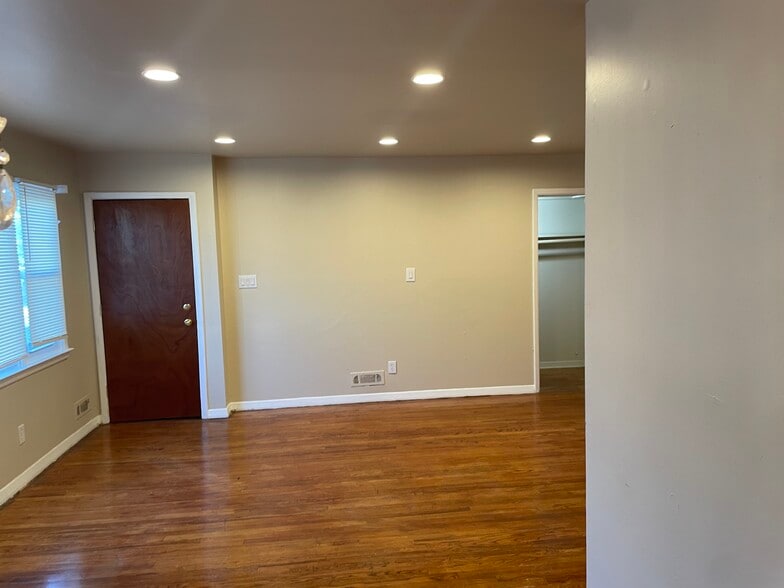 Building Photo - 24 Grand Ave