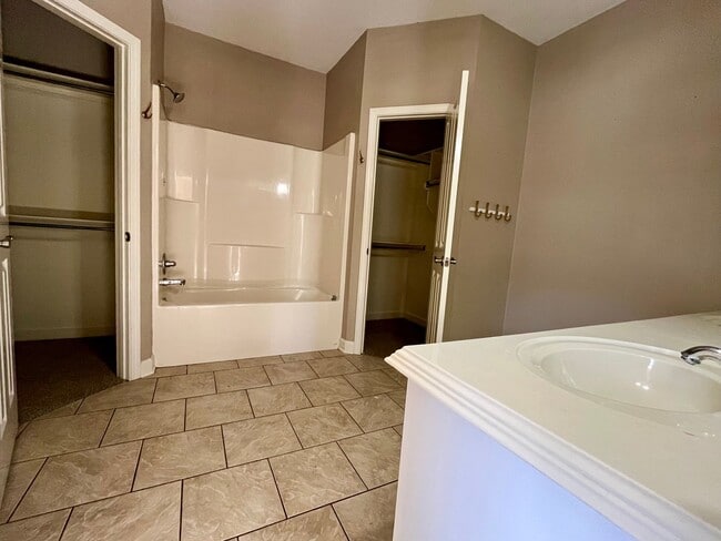 Building Photo - Rankin LLC