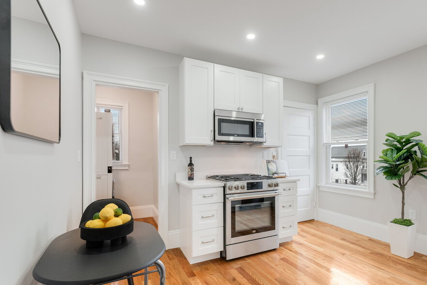 Primary Photo - 38 Dorset St