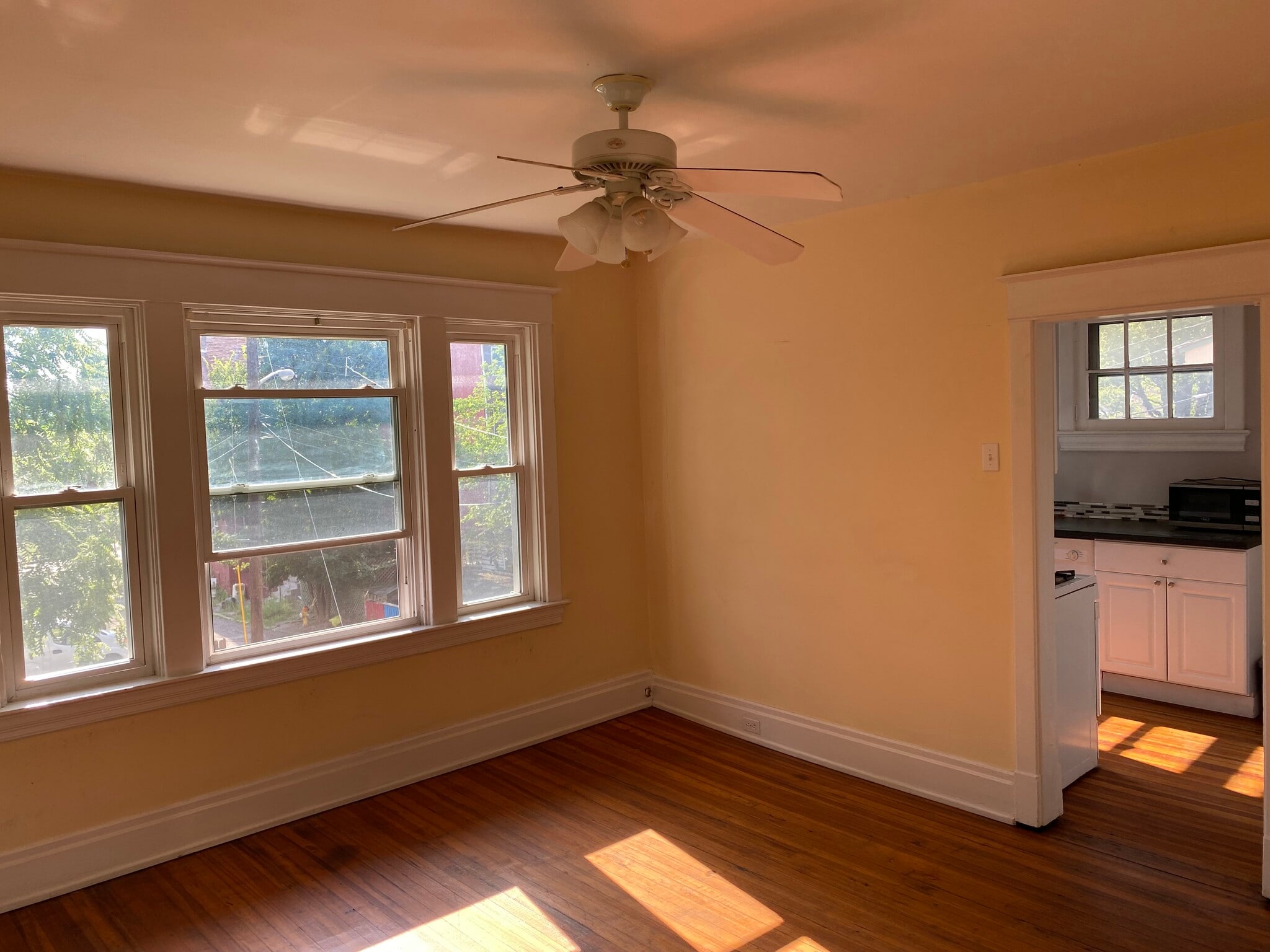 Dining room - 1619 Buena Vista St
