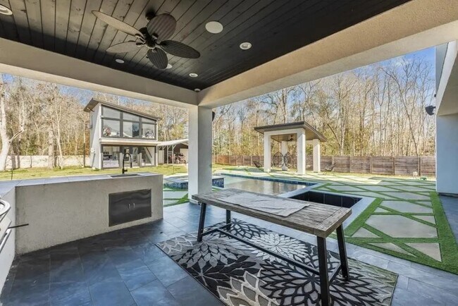 Building Photo - 13 Rd 660