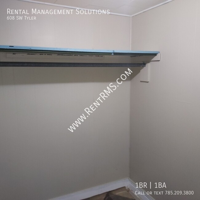 Building Photo - 608 SW Tyler-