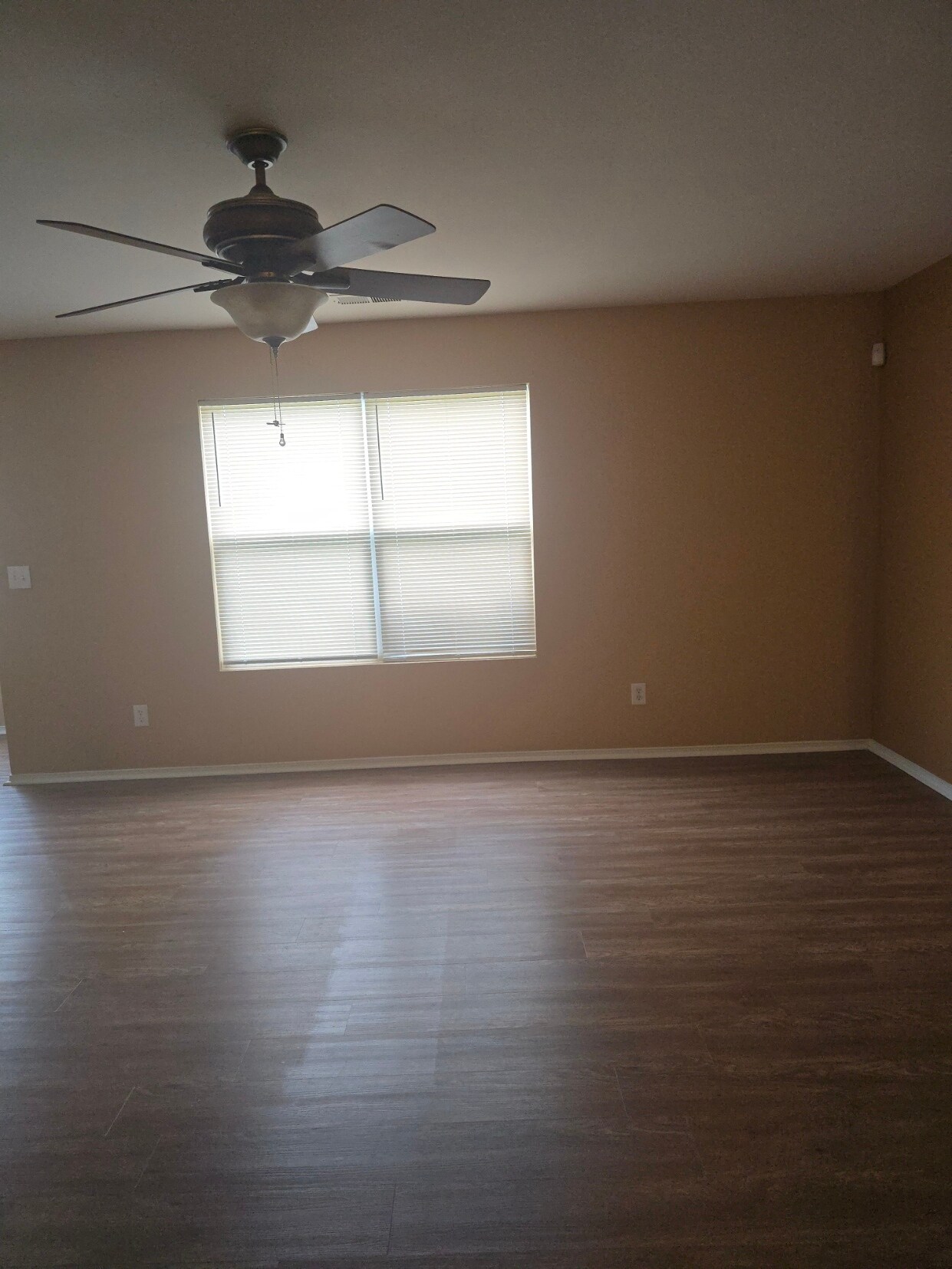 Living room - 6434 Ziegler Ln