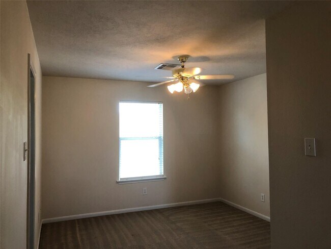 Building Photo - 11119 Mooring Ridge Ln