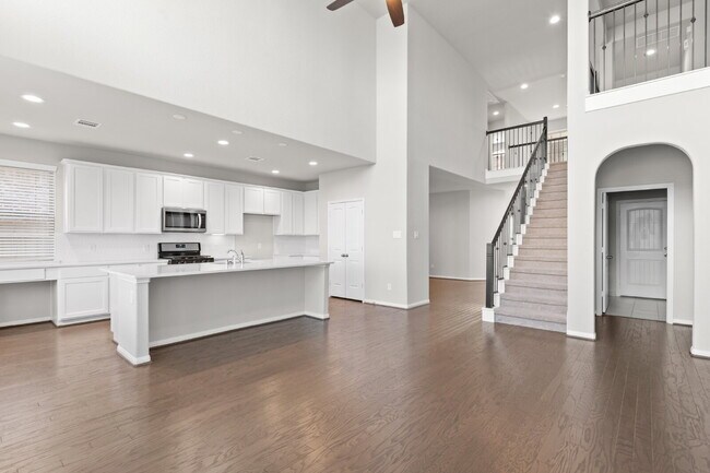 Building Photo - 29650 Kynndal Shore Dr